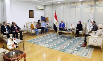   زيارة خريجي "الأكاديمية الوطنية" للمركز القومي للبحوث الاجتماعية والجنائية