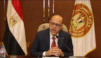   وزير العمل : إعانات عاجلة لـ13 عاملًا غير منتظم من ضحايا حادث طريق الواحات