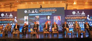   تجارة عين شمس تختتم مؤتمرها بتوصيات هامة لتعزيز في الاقتصاد المصري