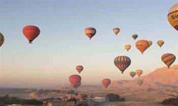 تحليق 74 رحلة بالون طائر تقل أكثر من 1630 سائحا بالأقصر