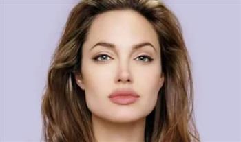   أنجلينا جولي تكشف عن تجاربها الشخصية والمهنية وتطلعاتها الإنسانية