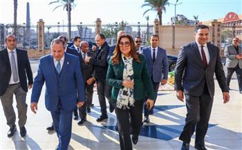 وزيرة التنمية المحلية ومحافظ بورسعيد يتفقدان كورنيش بورسعيد السياحي بعد افتتاحه