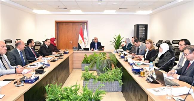 وزير الري يتابع أعمال هيئة المساحة وتطوير هذه الأعمال لخدمة المواطنين