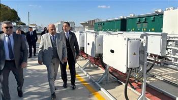 وزير الكهرباء يزور معامل اختبارات أنظمة بطاريات تخزين الطاقة التابعة لشركة هواوي بالصين