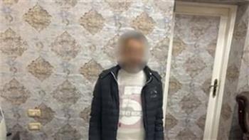 ضبط شاب بحوزته ملصقات ومبالغ مالية لتوزيعها على الناخبين في أبو حمص بالبحيرة