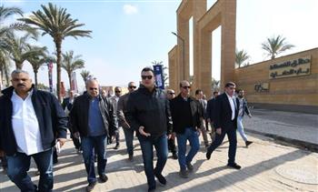  وزير الإسكان يتفقد مشروع حدائق تلال الفسطاط