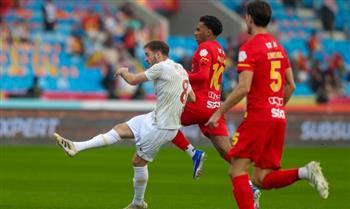 القادسية يتعادل مع ضمك (1-1) في الدوري السعودي للمحترفين لكرة القدم