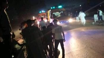   انقلاب سيارة نقل محملة بزيوت طعام أعلى الطريق الدائري بالقاهرة