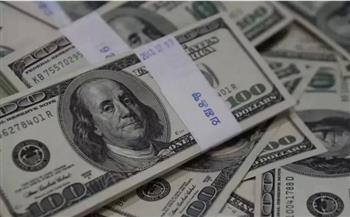   الدولار يحافظ على مستواه دون تحركات جديدة