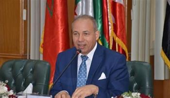 رئيس جامعة المنصورة يؤكد الالتزام الكامل بالإجراءات والضوابط الامتحانية