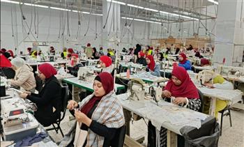   من الاحتياج إلى الإنتاج .. مصنع غيّر مصير ألفي سيدة