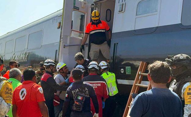 مصرع 13 شخصا وإصابة 98 آخرين في حادث خروج قطار عن مساره في المكسيك