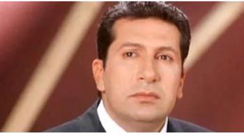   هاني رمزي ينعي والدته بحزن شديد: "أمى سابتنى وراحت السما"