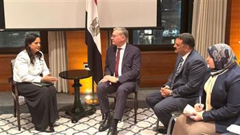   وزير البترول يبحث مع أنجلوجولد أشانتى العالمية ضخ استثمارات إضافية في تعدين الذهب بمصر 