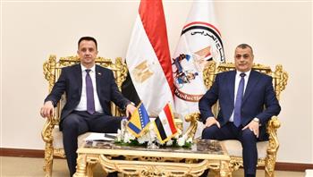   وزير الإنتاج الحربي ووزير الطاقة والتعدين البوسني يناقشان سبل التعاون 