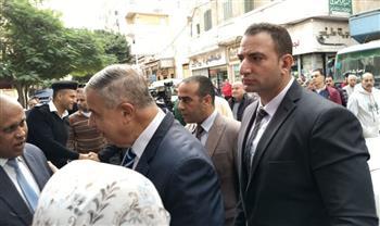 محافظ الإسكندرية يجري جولة تفقدية بمقار انتخابات مجلس النواب دائرة الرمل