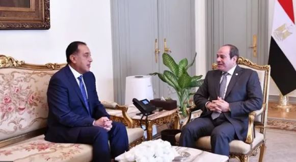 مدبولي يهنئ الرئيس السيسي والشعب المصري بمناسبة العام الميلادي الجديد