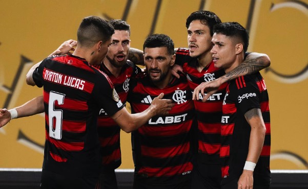 فيفا يعاقب بوتافوجو البرازيلي بالمنع من القيد حتى 2027