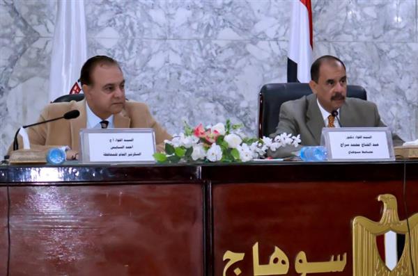 محافظ سوهاج يرفع درجة الاستعداد لاستقبال احتفالات أعياد الميلاد