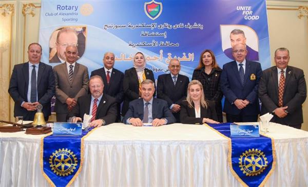 محافظ الإسكندرية : اللقاءات الحوارية منصة مهمة لتبادل الرؤى وطرح الأفكار البنّاءة
