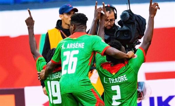 منتخب بوركينا فاسو يفوز على السودان 2-0 في كأس أمم إفريقيا
