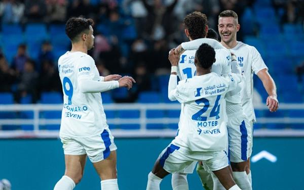 الهلال يهزم الخلود ويواصل مطاردة النصر على صدارة الدوري السعودي