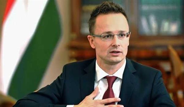 وزير خارجية المجر: أوروبا ضعيفة ومعزولة