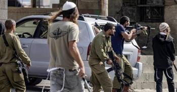   مستوطنون يعتدون على الفلسطينيين شرق طوباس بالضفة الغربية