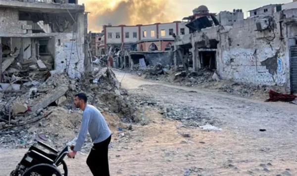 إصابة عدد من الفلسطينيين في قصف مدفعية الاحتلال الإسرائيلي بيت لاهيا شمال قطاع غزة