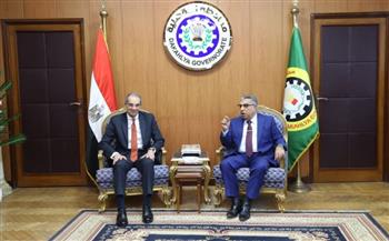   وزير الاتصالات يبحث مع محافظ الدقهلية التعاون فى دعم جهود التحول الرقمي بالمحافظة