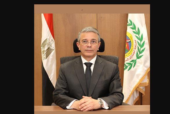رئيس مصلحة الجمارك: لا رسوم جديدة مع تطبيق «ACI» بالموانئ الجوية