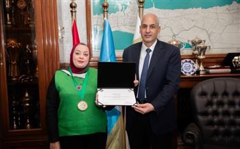   لمياء مصطفى تفوز بجائزة أفضل موظفة حكومية عربية لعام 2025