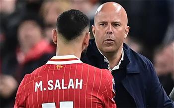   تصاعد أزمة محمد صلاح.. سلوت يدرس استبعاد الفرعون المصري من لقاء الإنتر 
