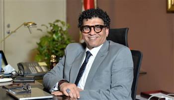   رئيس الأوبرا يهنئ هند أنور بفوزها في مهرجان نسيج الفن بالدوحة