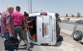   انقلاب ميكروباص أمام مستشفى طوخ وإصابة 11 راكبًا