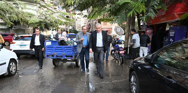 محافظ الغربية يفاجئ الشوارع بجولة ميدانية مكبرة لمتابعة حركة النقل ورفع الإشغالات