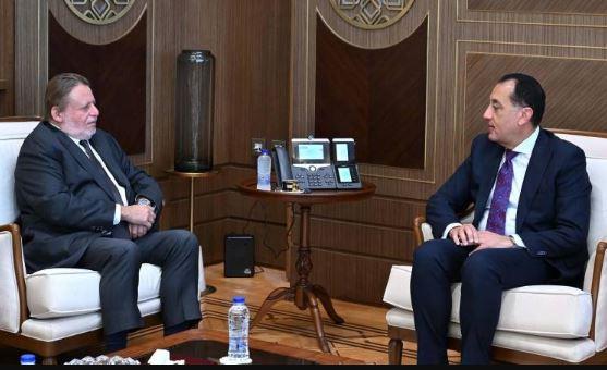 مدبولي: الحكومة والبنك المركزي يعملان لضمن استدامة المؤشرات الإيجابية للاقتصاد