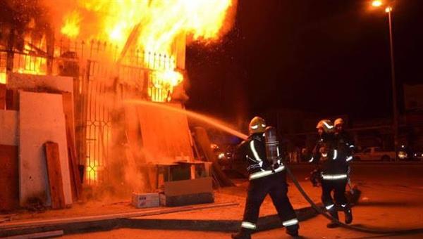 إصابة 4 أشخاص بالاختناق إثر اندلاع حريق داخل منزل بالبحيرة