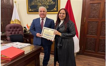   "حواء" تفوز بجائزة أفضل مجلة مصرية للمرأة والأسرة.. وتهدي التكريم لـ"الوطنية للصحافة" 