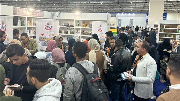 معرض الكتاب يتخطى 3.5 مليون زائر خلال 8 أيام منذ انطلاقه