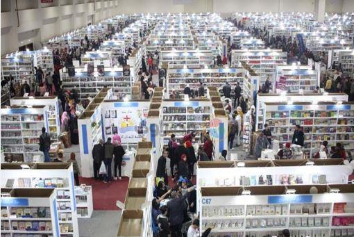 جناح الأزهر بمعرض الكتاب يقدم لزواره سلسلة "حقيقة الإسلام" بـ 14 لغة