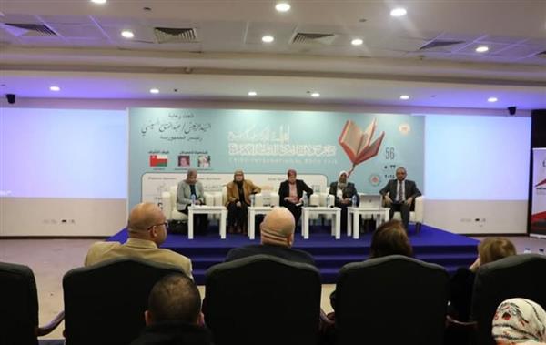 معرض الكتاب .. ندوة "استراتيجيات مواجهة القضايا المجتمعية"