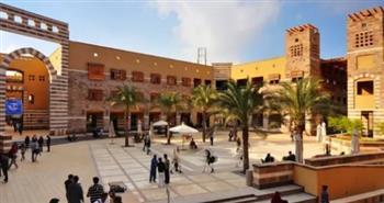 الجامعة الأمريكية بالقاهرة تستضيف طلاب جامعة كولومبيا