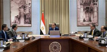   رئيس الوزراء يتابع مع وزير الصحة الموقف التنفيذي لعدد من مشروعات الوزارة 