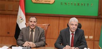   رئيس جامعة المنوفية يرأس اجتماع لجنة المنشآت الجامعية لشهر فبراير