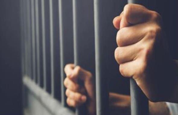 ضبط شخصين لقيامهما بالنصب على المواطنين بدعوى سفرهم لآداء العمرة