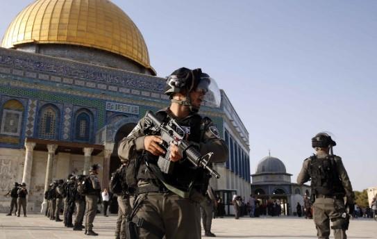 وزير داخلية الاحتلال يصدر قرارا تعسفيا بإبعاد 3 فلسطينيين عن القدس