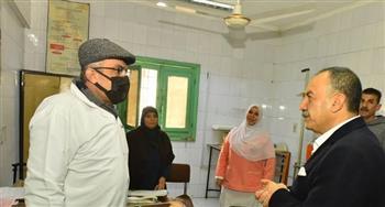 محافظ أسيوط يتفقد مركز صحي بمنطقة الأربعين لمتابعة تقديم الخدمات الصحية للمواطنين