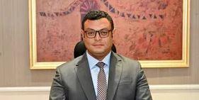 وزير الإسكان يعقد اجتماعا مع مسئولي "سيتي إيدج"