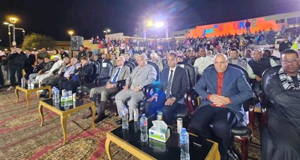 محافظ الأقصر يشهد ملتقى ظواهر الإبداعي بالمسرح الروماني